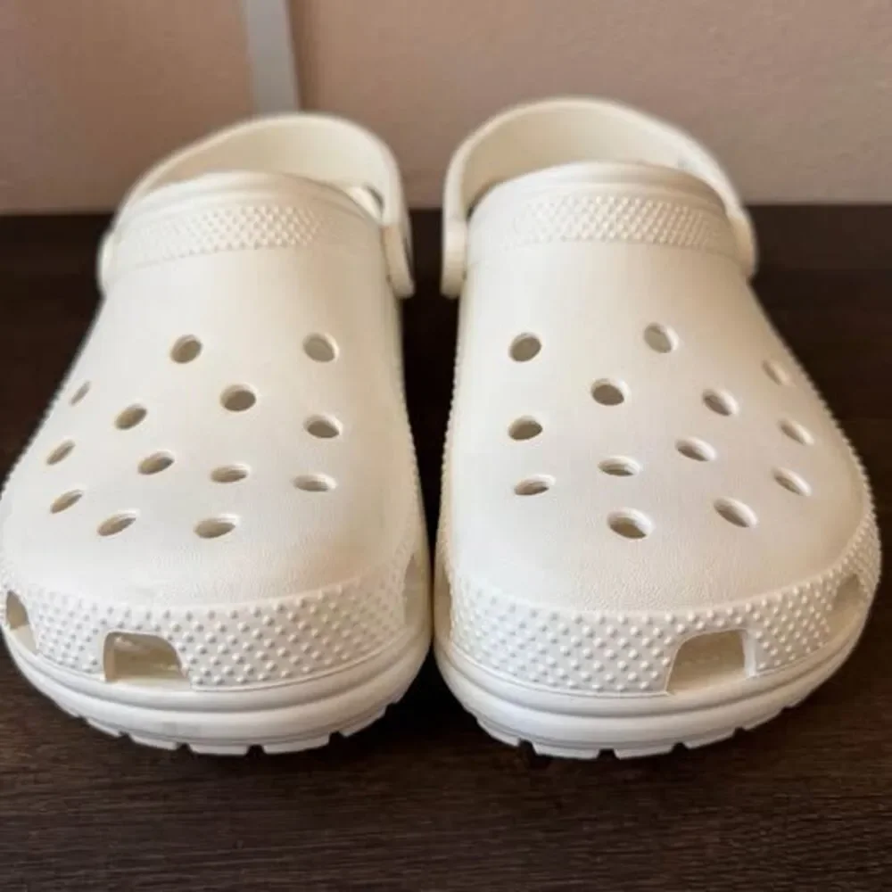 Crocs Junior Big kids size 6 excellent condition